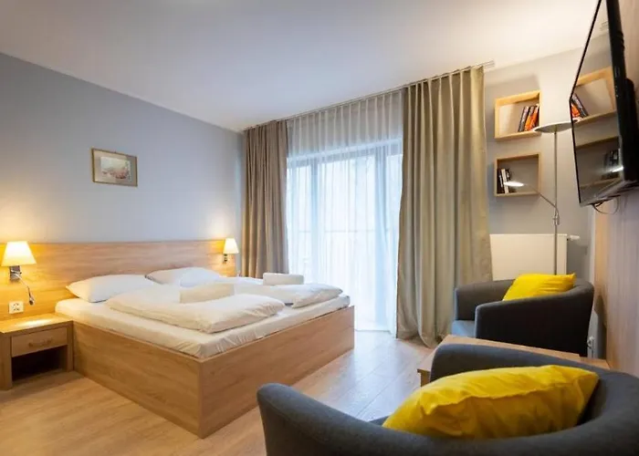 Srodkowa Widok Na 2 Pietro Garaz Gratis