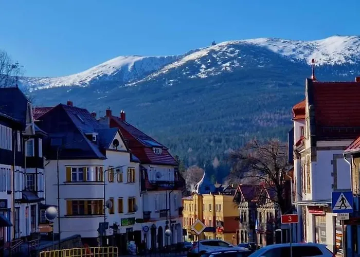 Srodkowa Widok Na 2 Pietro Garaz Gratis Apartamento